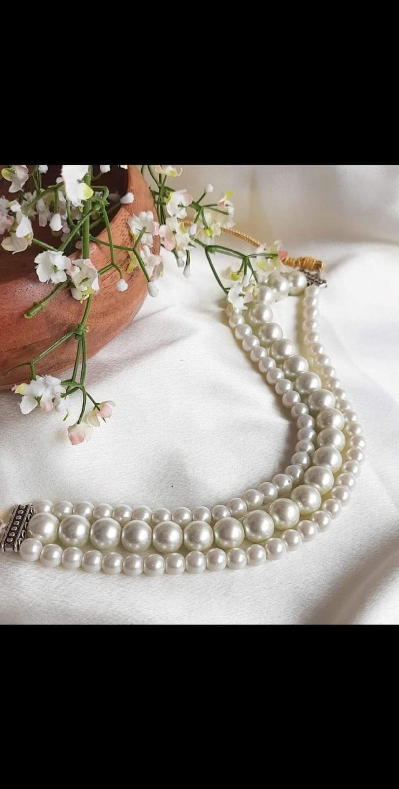 Pearl choker