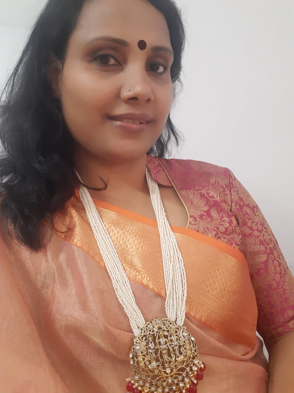 Pearl temple mala