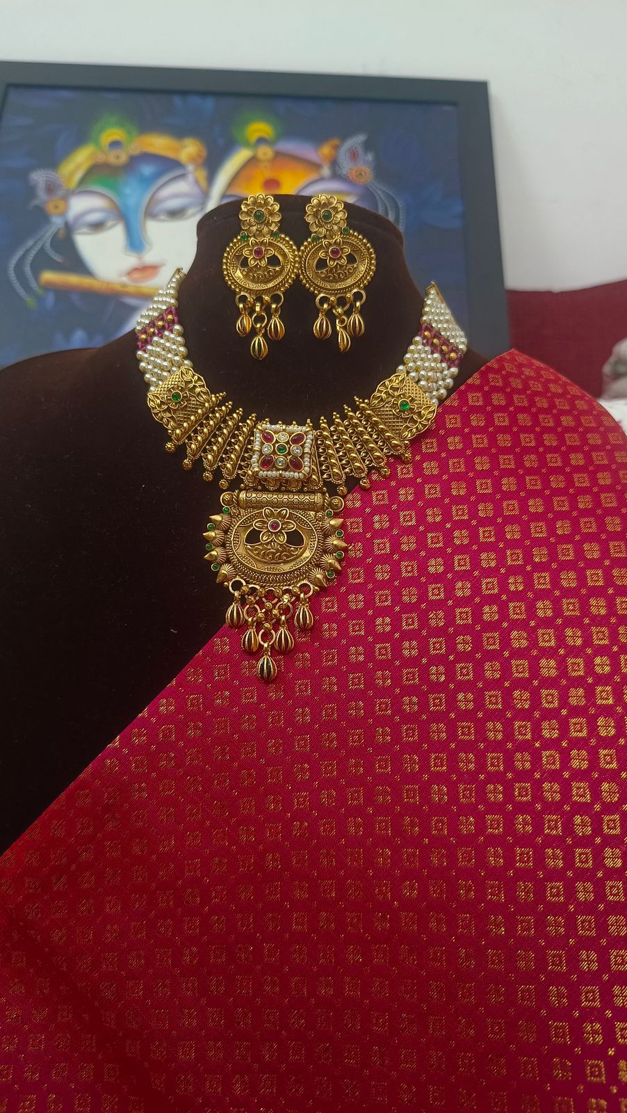 temple Shri Jaya neckpiece