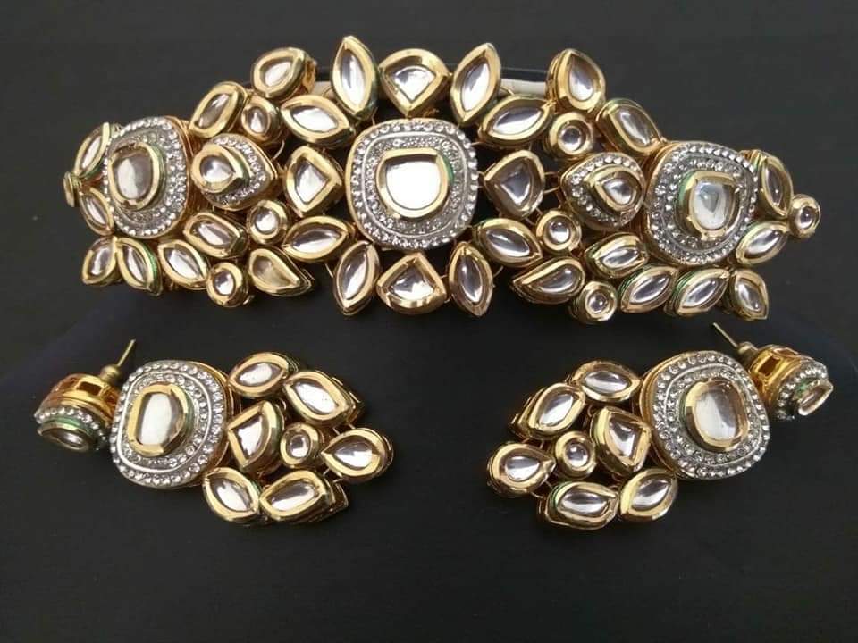 Kundan choker