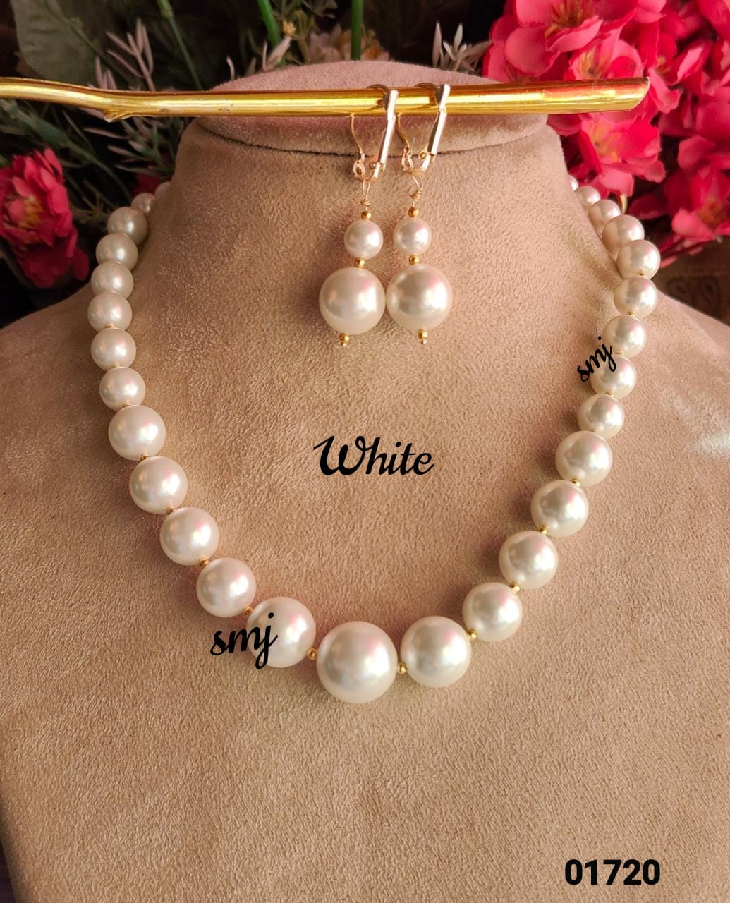 Single  lone pearl mala