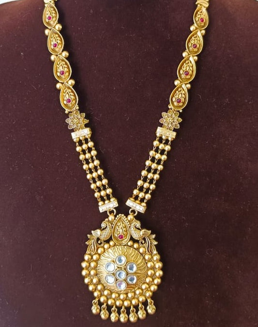 Gold look alike long neckpiece