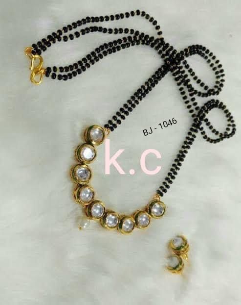 Round shaped kundan mangalsutra