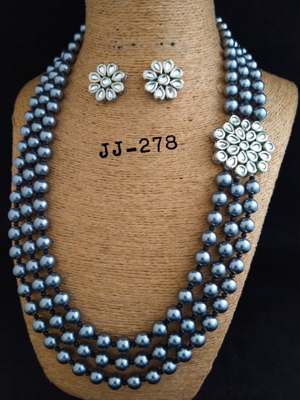 Grey shell pearls kundan mala