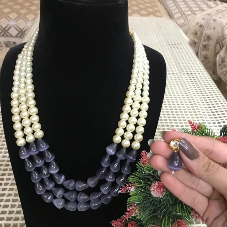 Pearl monalisa neckpiece