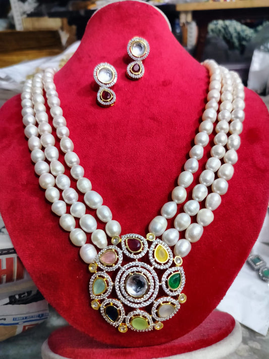 Multicolored  fresh water pearl neckpiece