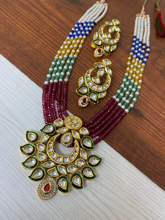 Multicoloured Kundan Onyx Beads Neckpiece