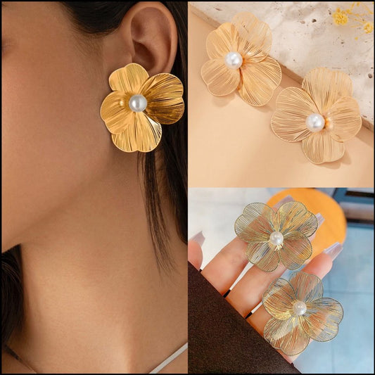 Golden flower earrings